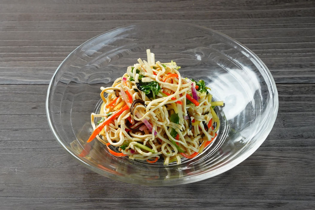 干し豆腐と彩り野菜の冷菜